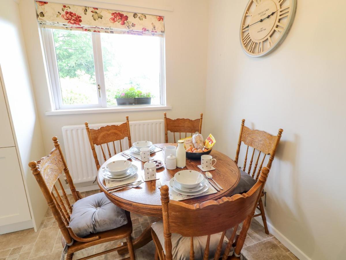 Glebe Farm Cottage 纽里 外观 照片