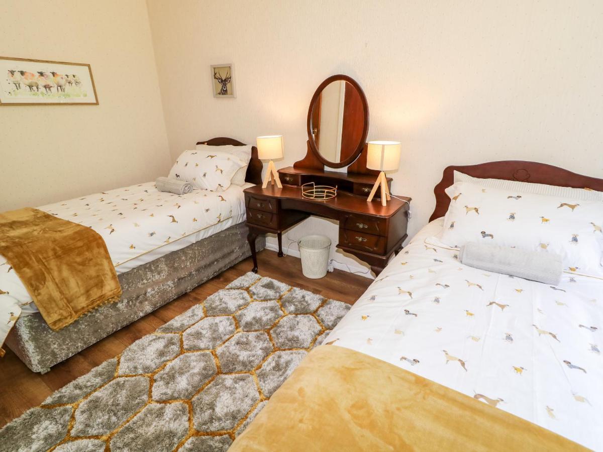 Glebe Farm Cottage 纽里 外观 照片
